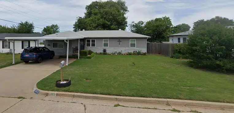 303 W Bass Avenue, Yukon, OK 73099 - #1