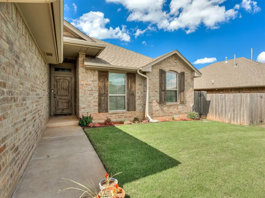 8709 SW 36th Ter, Oklahoma City, OK 73179 - #3