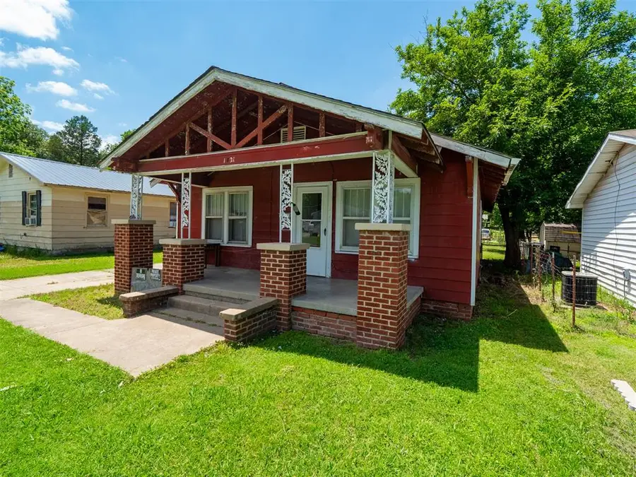 1021 S Ocheese Avenue, Wewoka, OK 74884 - #3