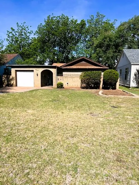 413 N Washington Street, Hobart, OK 73651 - #1
