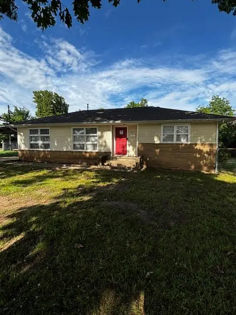 302 S 9th Street, Okemah, OK 74859