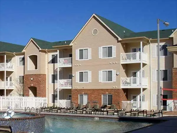 2200 Classen Boulevard #8122, Norman, OK 73071