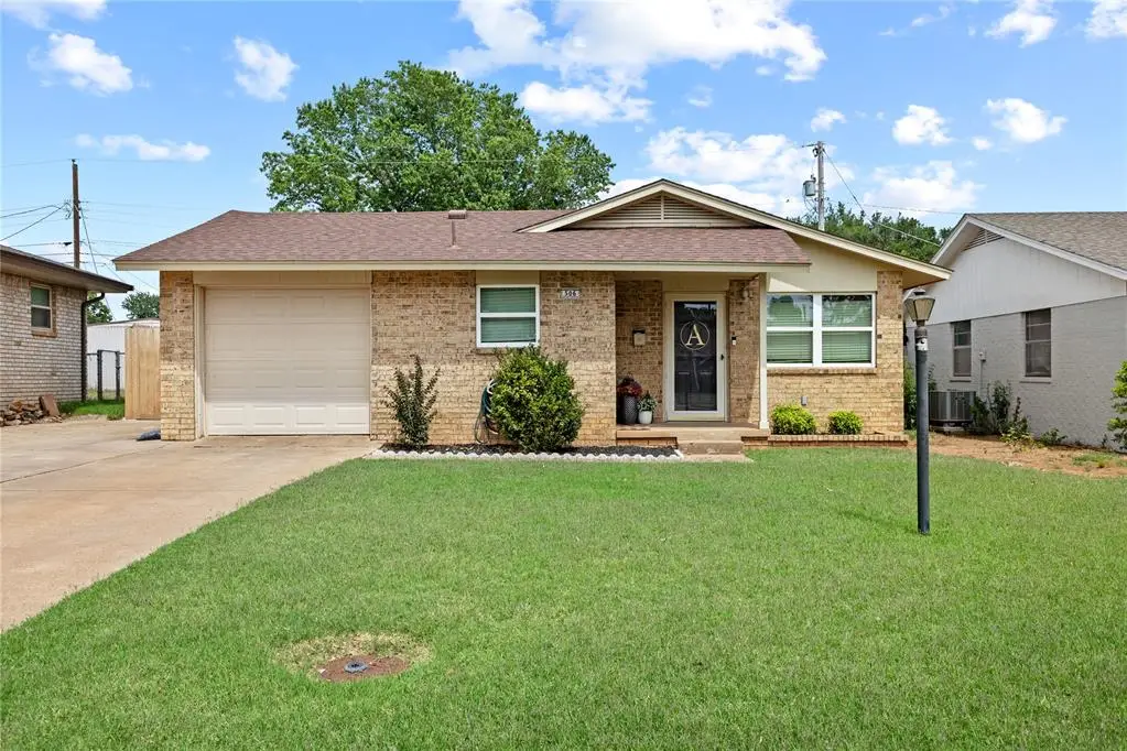 506 N 2nd Street, Weatherford, OK 73096 - #1
