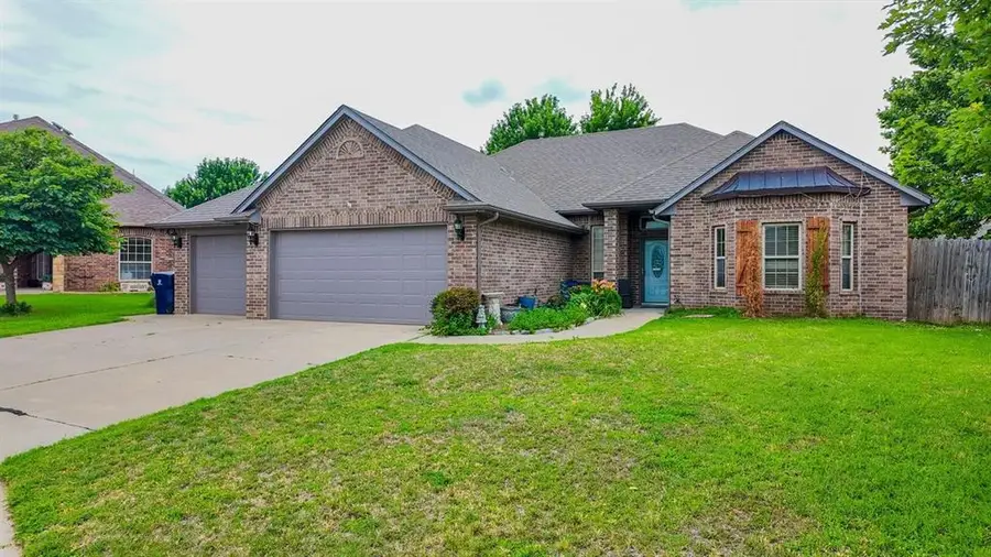 9109 NW 81st Street, Yukon, OK 73099 - #2