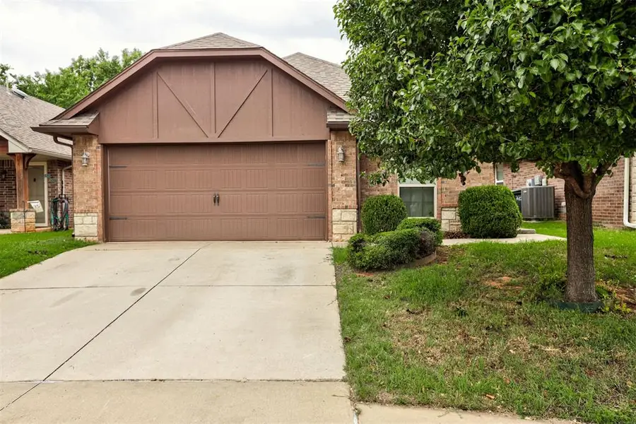801 Doe Trail, Edmond, OK 73012 - #2