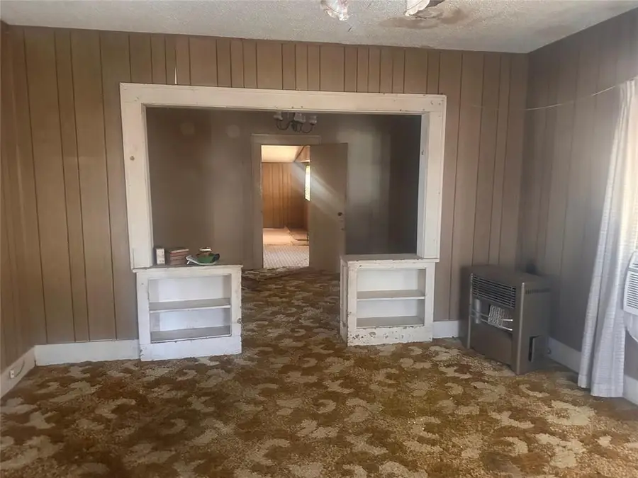 924 S 13th Street, Chickasha, OK 73018 - #3