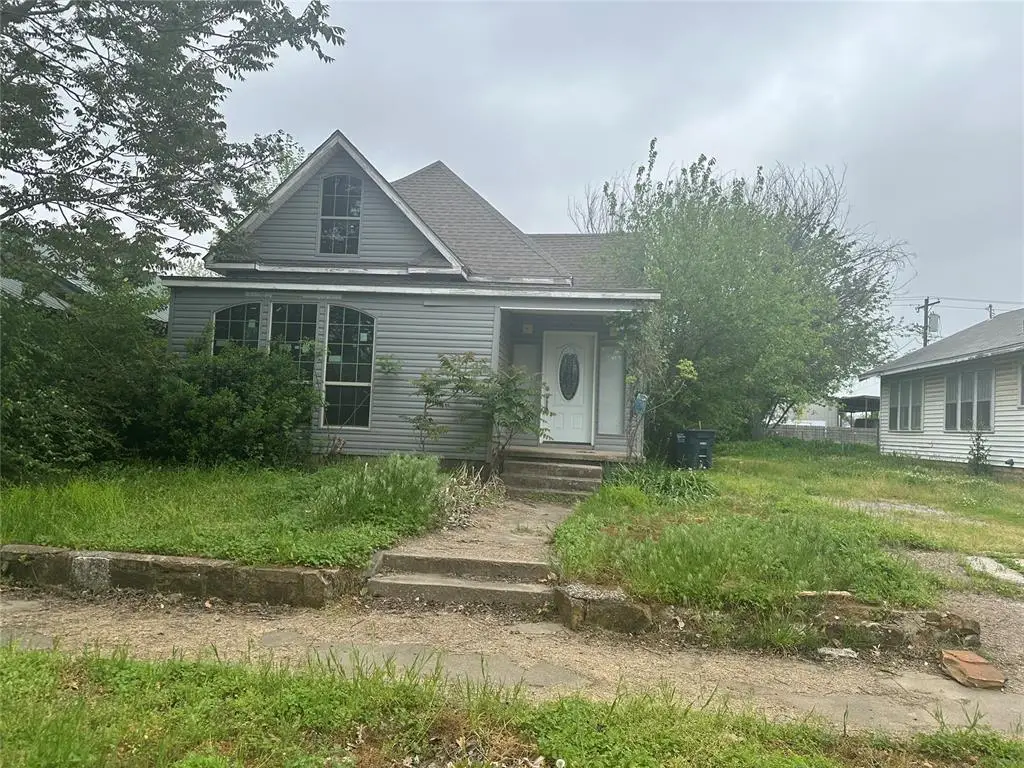 648 N Louisa Avenue, Shawnee, OK 74801 - #1