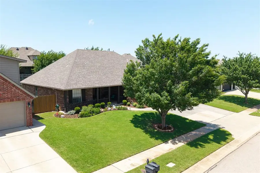 3102 Tara Lane, Norman, OK 73069 - #3