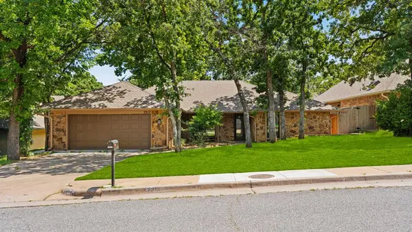 2212 Dover Drive, Edmond, OK 73034