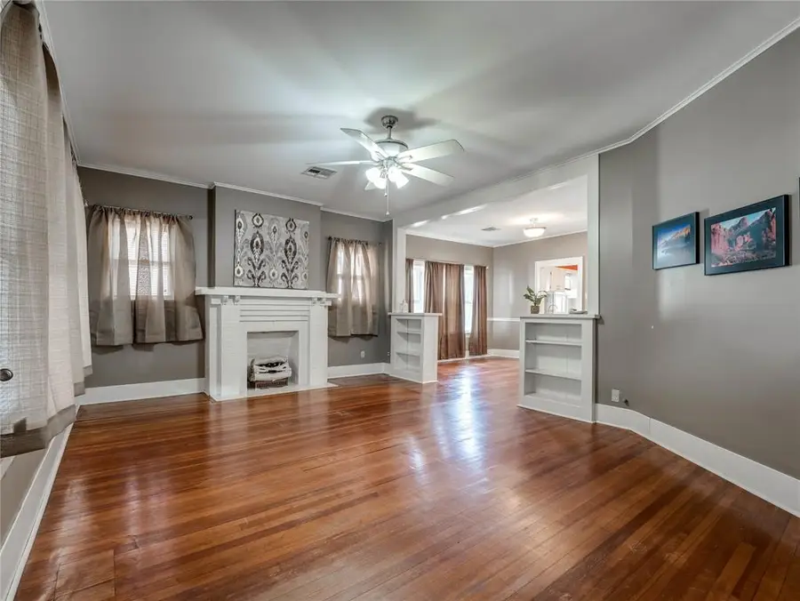 320 E Washington Avenue, Guthrie, OK 73044 - #3