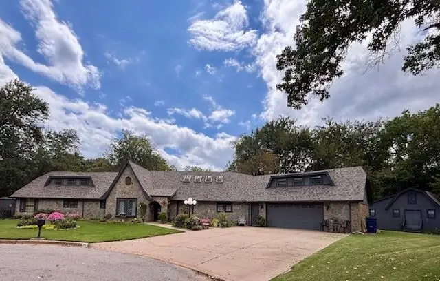 901 Birdcreek Lane, Guthrie, OK 73044 - #1