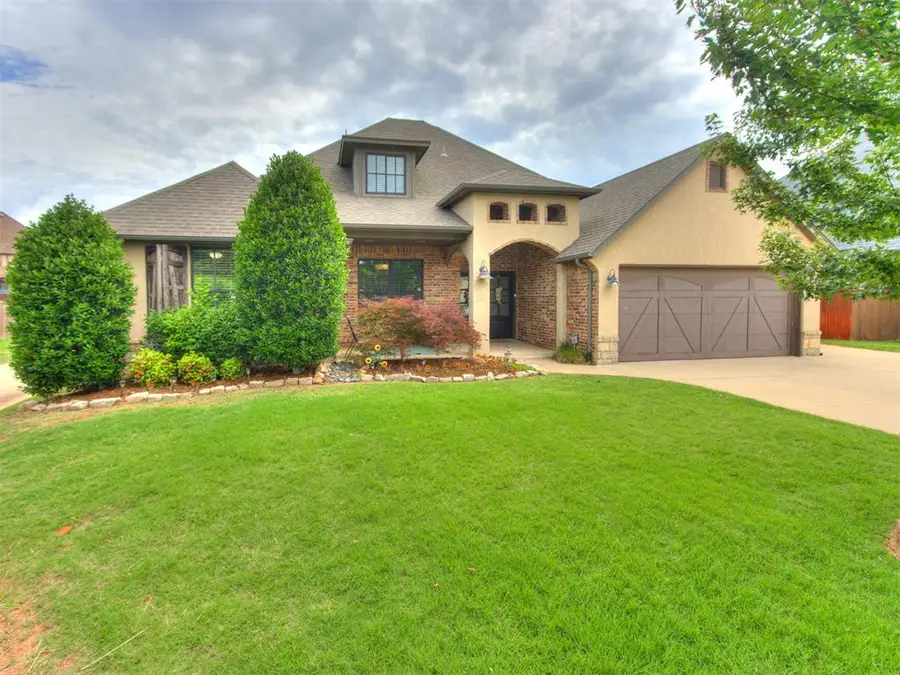 632 Sailboat Bridge Way, Edmond, OK 73034 - #2