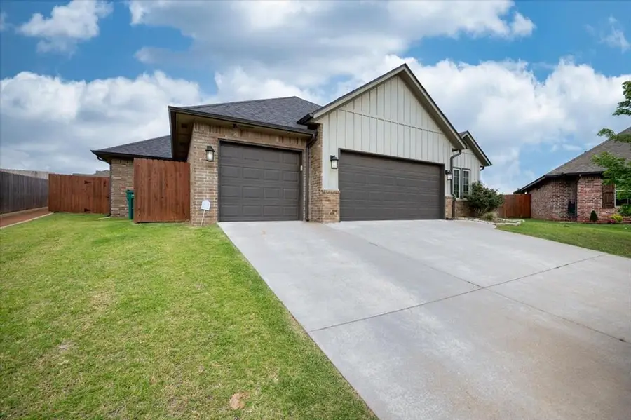 8917 E Brian Lane, Yukon, OK 73099 - #2