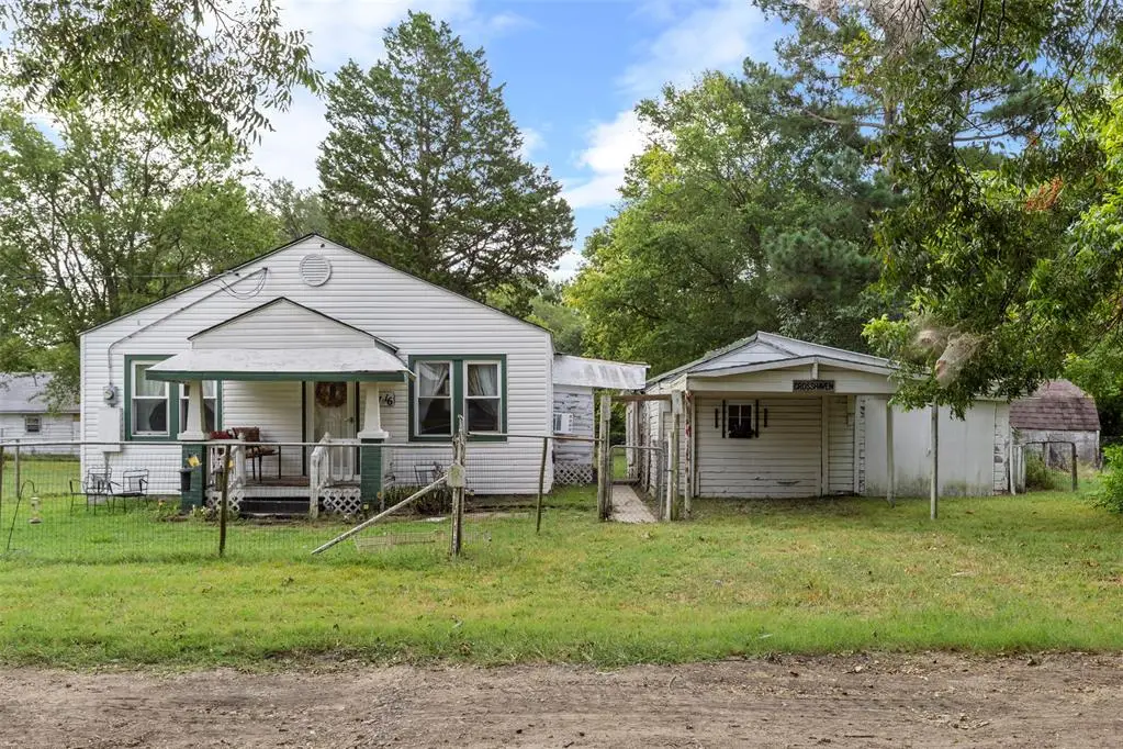 1716 S Muskogee Avenue, Wewoka, OK 74884 - #1