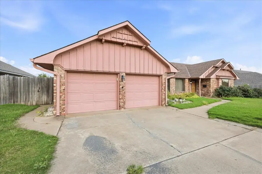 2708 N Meridian Place, Oklahoma City, OK 73127 - #3