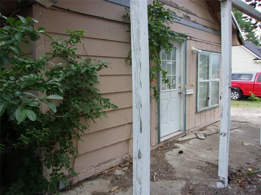 1610 N Park Avenue, Shawnee, OK 74804 - #2
