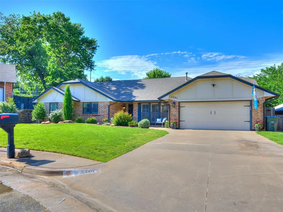 2201 Tredington Way, Edmond, OK 73034 - #3