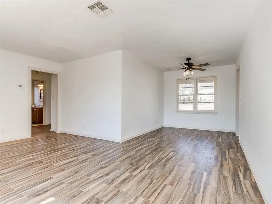 633 E Frolich Drive, Midwest City, OK 73110 - #2