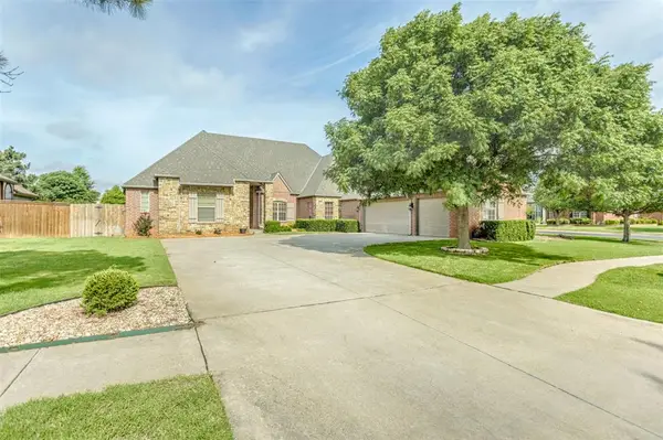 16805 Thorton Lane, Edmond, OK 73012