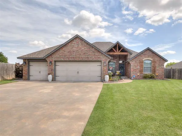 11833 SW 26th Terrace, Yukon, OK 73099