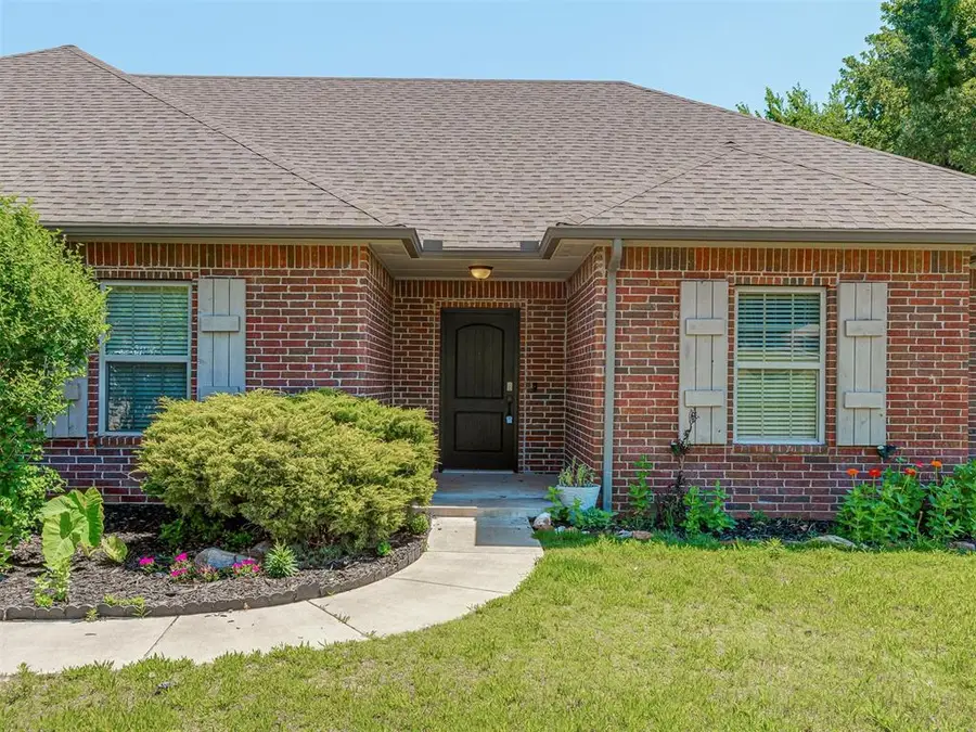 8624 Mallard Lane, Edmond, OK 73034 - #2