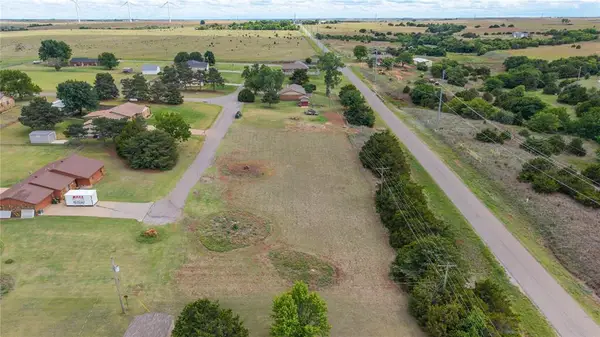 000 2410 Road, Weatherford, OK 73096