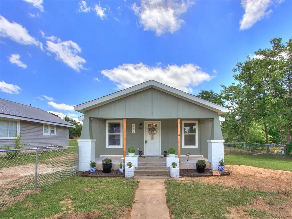 910 W Park Street, Tecumseh, OK 74873 - #1