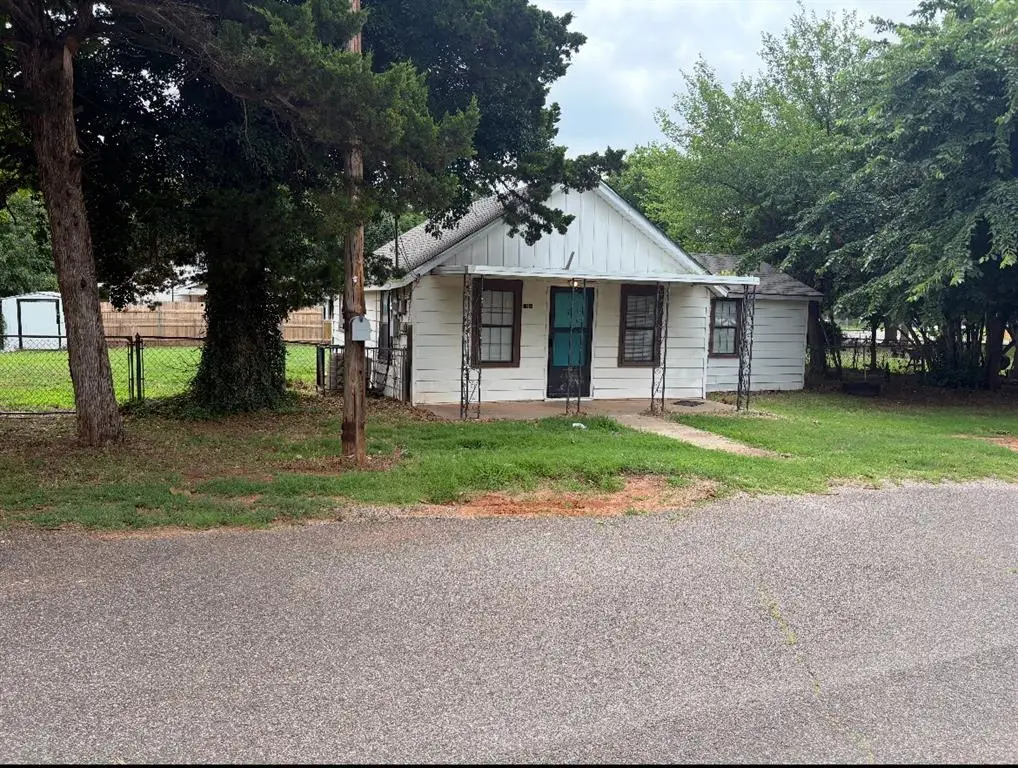 1016 S Jones Lane, Mustang, OK 73064 - #1