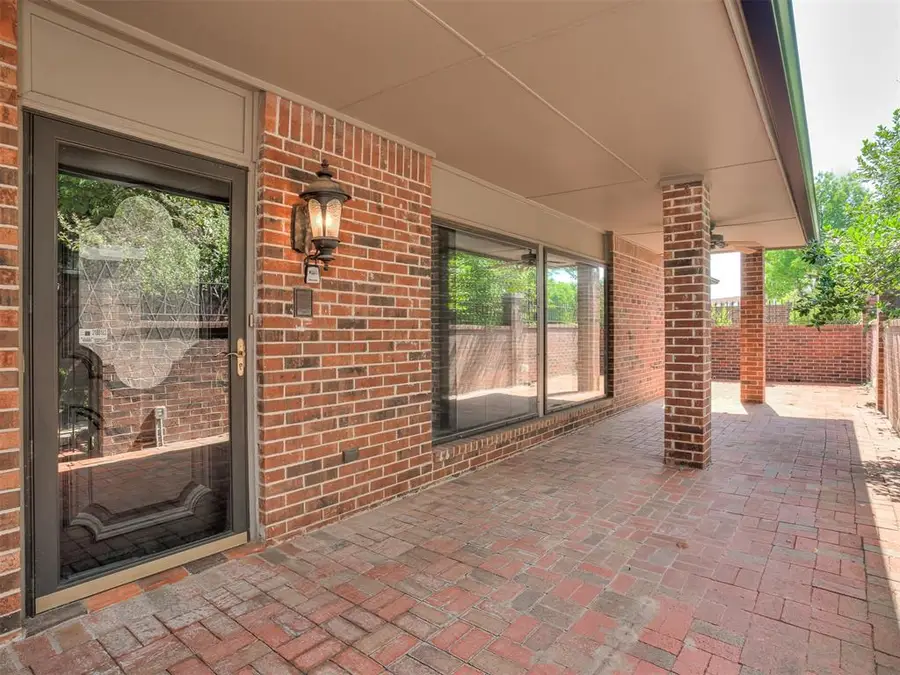 6208 Waterford Boulevard #96, Oklahoma City, OK 73116 - #2