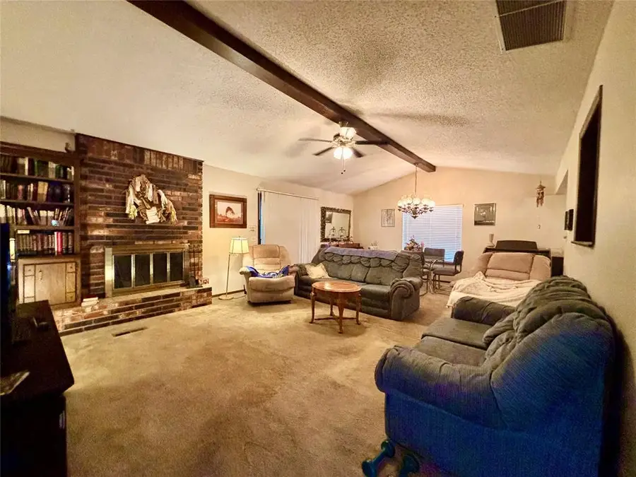 1620 E Ridgeway Street, Weatherford, OK 73096 - #2