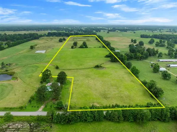 4653 Holly Creek Road, Broken Bow, OK 74728