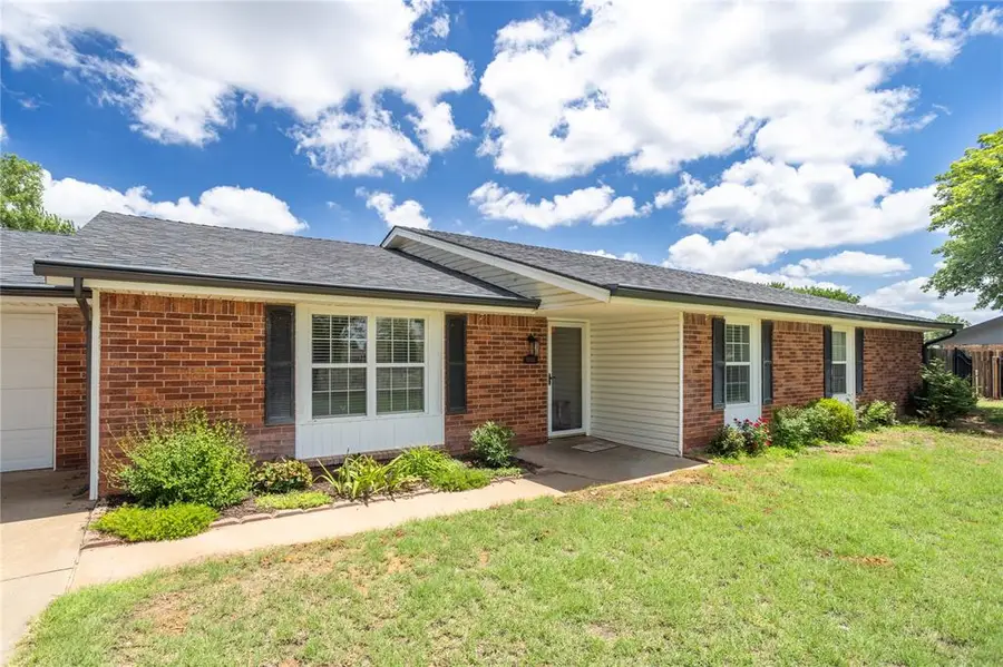 10058 N Lark Road, Weatherford, OK 73096 - #2