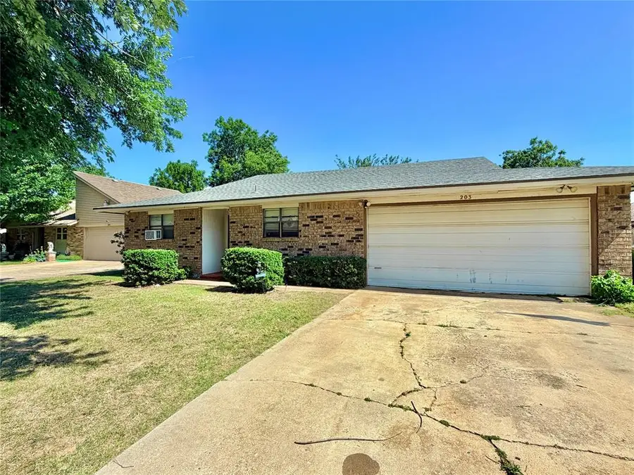203 Redbud Street, Yukon, OK 73099 - #3