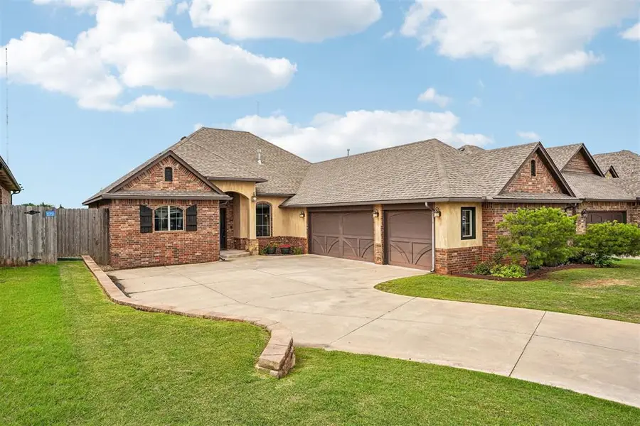 1720 NE 25th Street, Moore, OK 73160 - #2