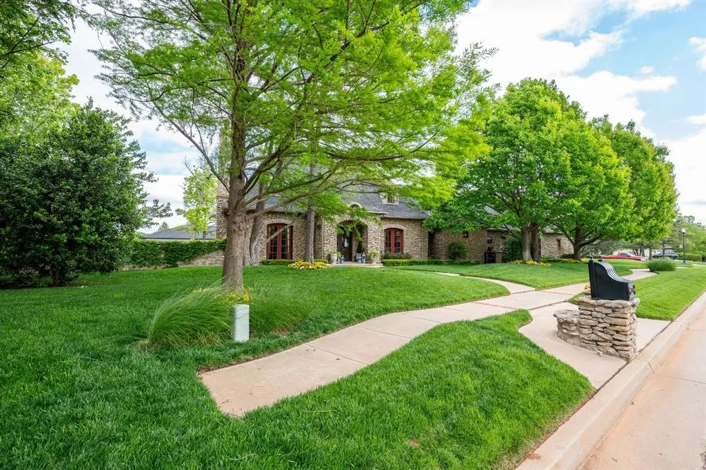 1225 Blue Wister Cove, Edmond, OK 73013 - #1