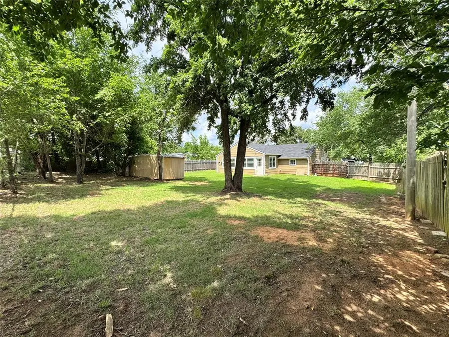 2411 N Clarke Street, Choctaw, OK 73020 - #2