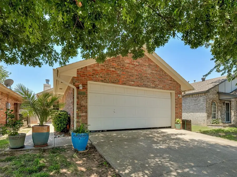 1325 White Oak Road, Moore, OK 73160 - #2