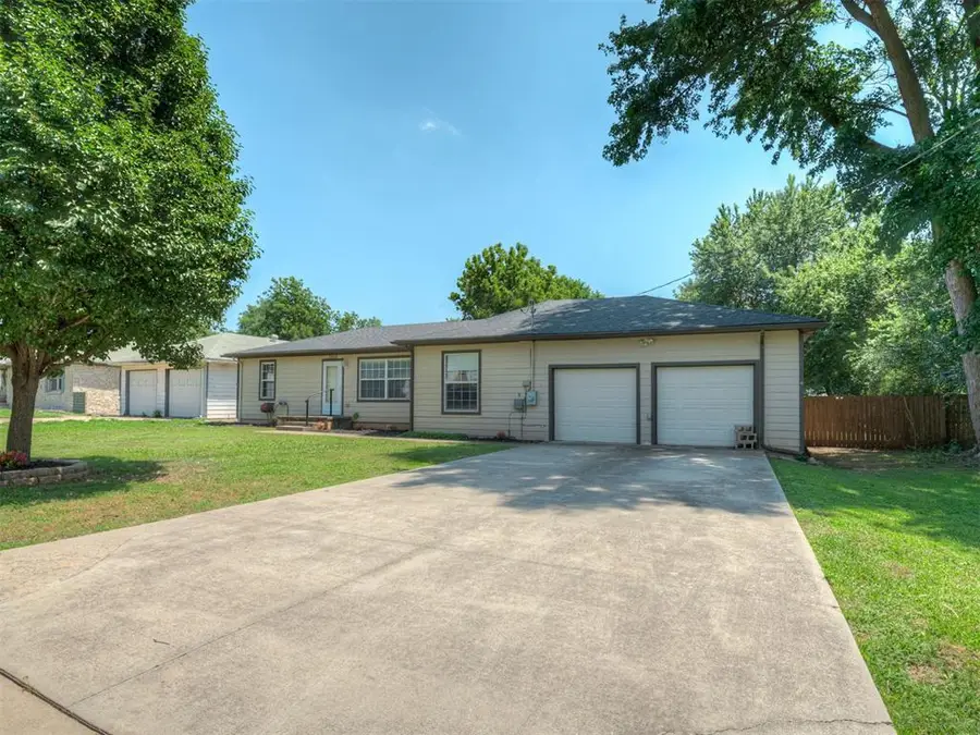 3910 Lawn Drive, Oklahoma City, OK 73115 - #2