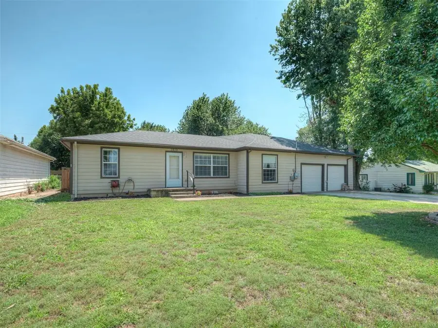 3910 Lawn Drive, Oklahoma City, OK 73115 - #3