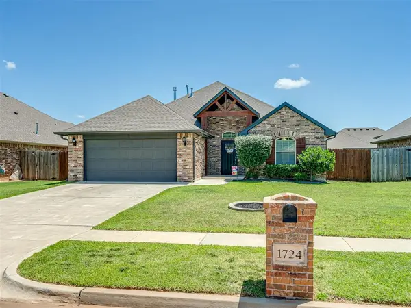 1724 W Blake Way, Mustang, OK 73064