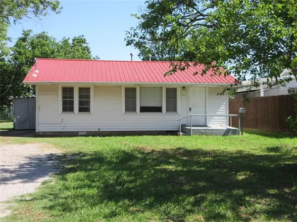 301 E Tennyson Avenue, Tecumseh, OK 74873