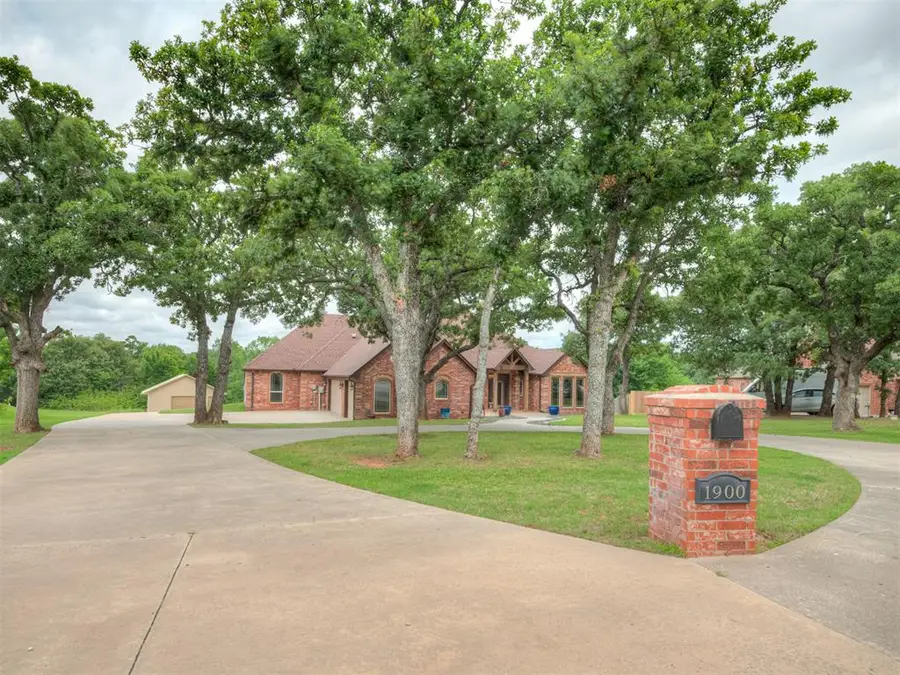 1900 Rock Oak Place, Blanchard, OK 73010 - #2
