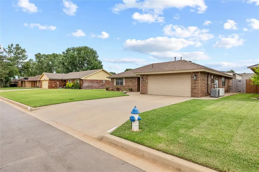 2100 Morgandee Lane, Weatherford, OK 73096 - #2