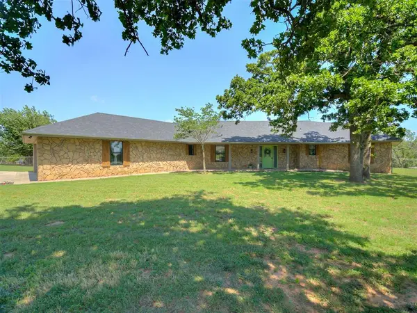 1 Horseshoe Lane, McLoud, OK 74851