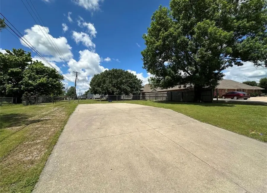 2418 Ellis Drive, Shawnee, OK 74804 - #3