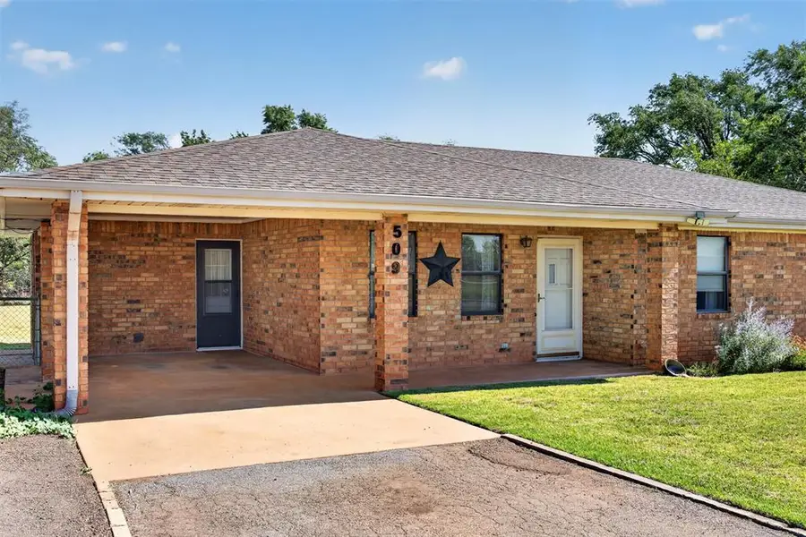 509 Cannon Drive, Sayre, OK 73662 - #2