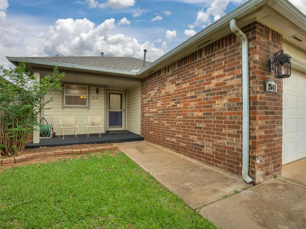 2541 Lynn Lane, Oklahoma City, OK 73120 - #1