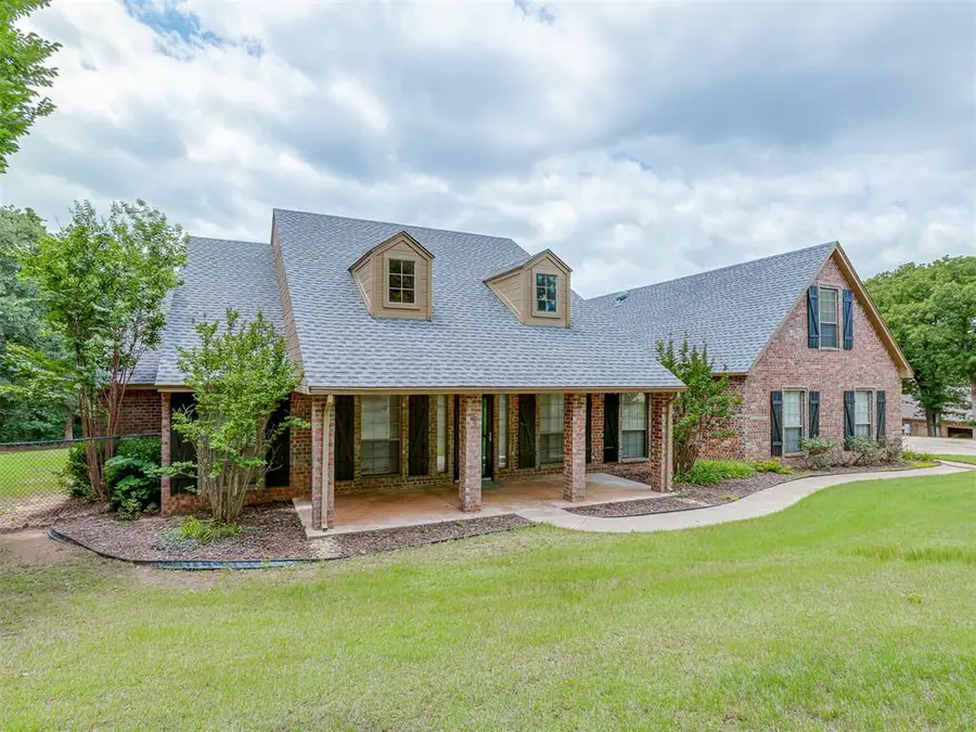 10461 Ridgeview Drive, Edmond, OK 73034 - #2