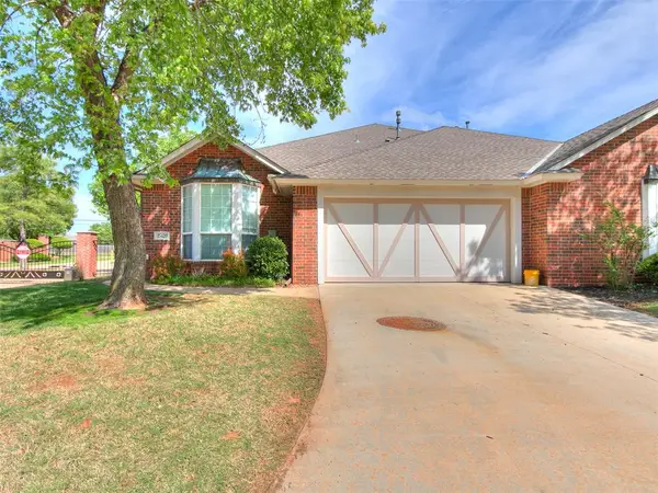 15420 Monarch Lane, Edmond, OK 73013