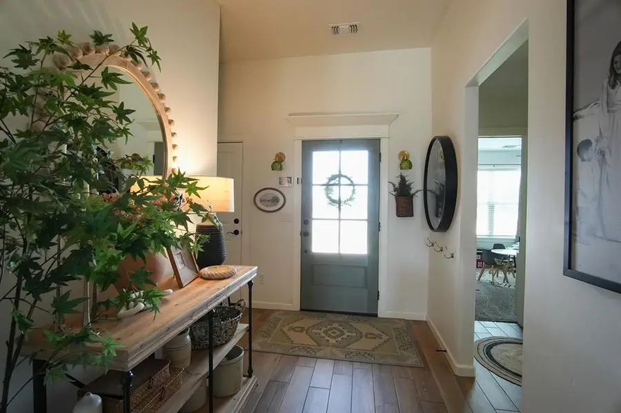 9033 NW 118th Street, Yukon, OK 73099 - #2